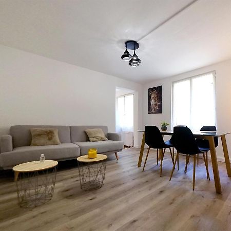 Appartement Au Coeur De Cours La Ville Luaran gambar